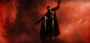 Batman y un cielo de fondo rojo en la pelicula de Justice League, no puede significar algo bueno