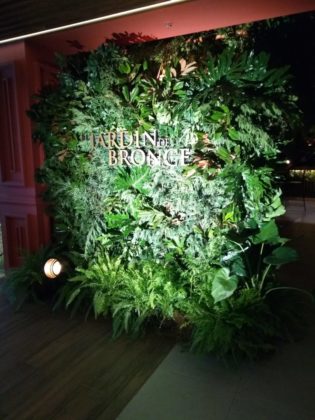 El Jard&iacute;n de Bronce