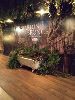 El Jard&iacute;n de Bronce