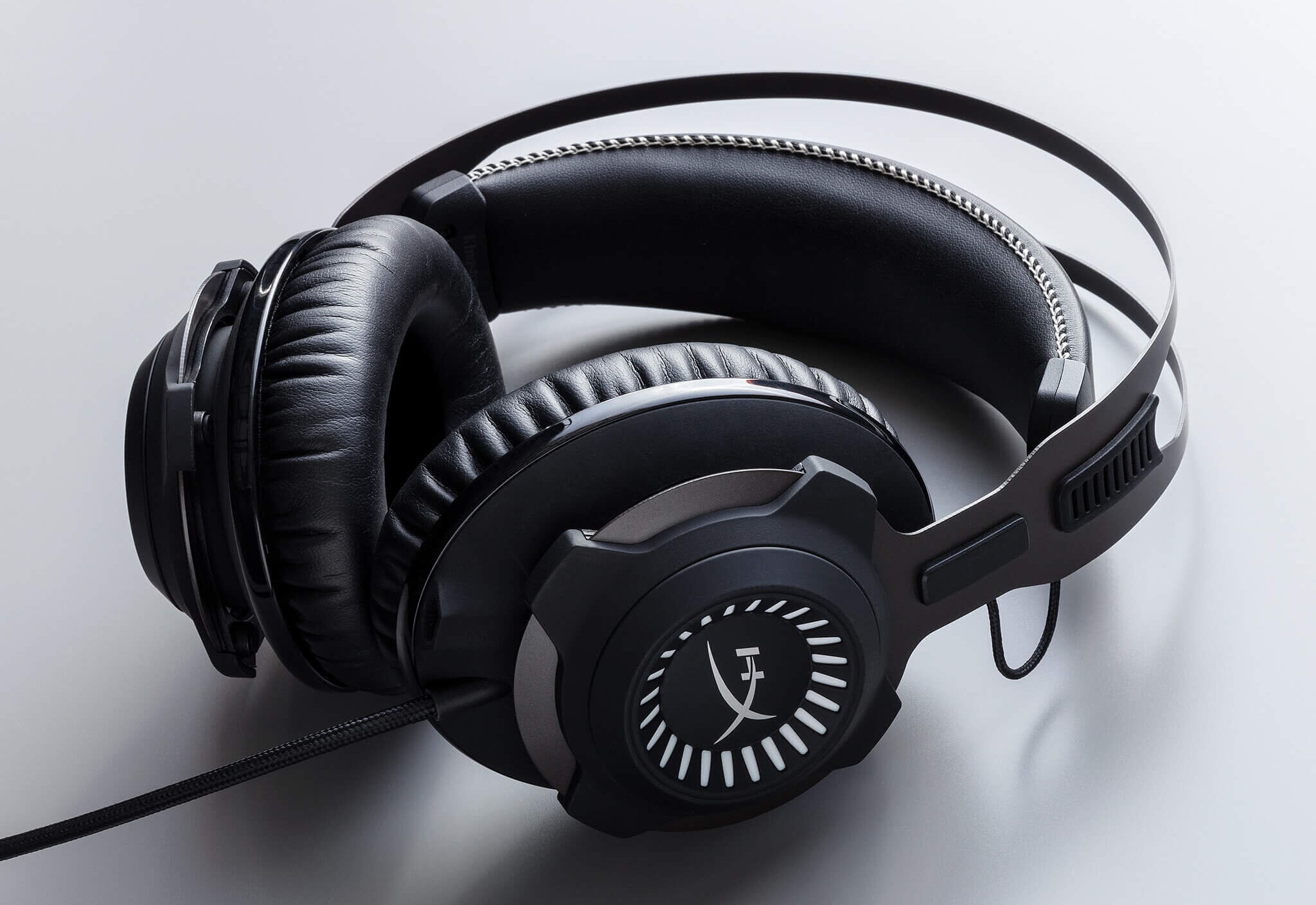 hx-product-headset-revolver-71-7-zm-lg