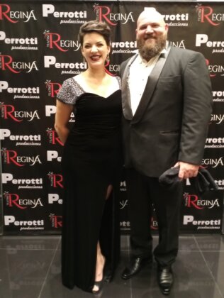 Sr. y Sra. G&oacute;mez