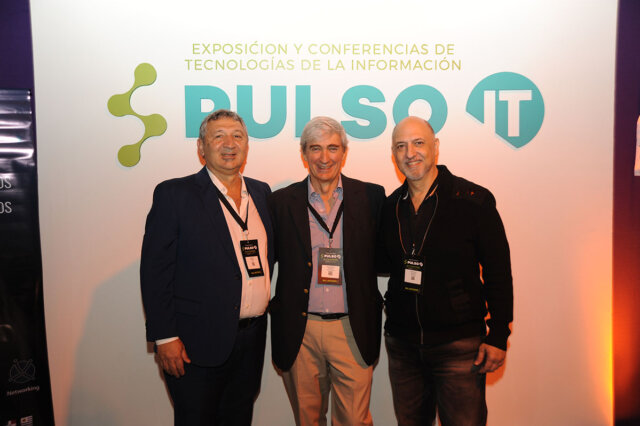 Sergio Airoldi, vicepresidente; Alejandro Boggio, presidente de CADMIPyA y Gustavo Geldart