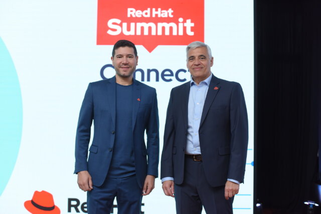 Jorge Payró - Argentina Country Manager, Red Hat - y Thiago Araki - Senior Specialist Solution Architect OpenShift, Red Hat 1