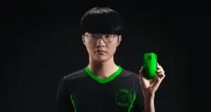 Razer presenta el nuevo Viper V4 Pro Esports Green Edition