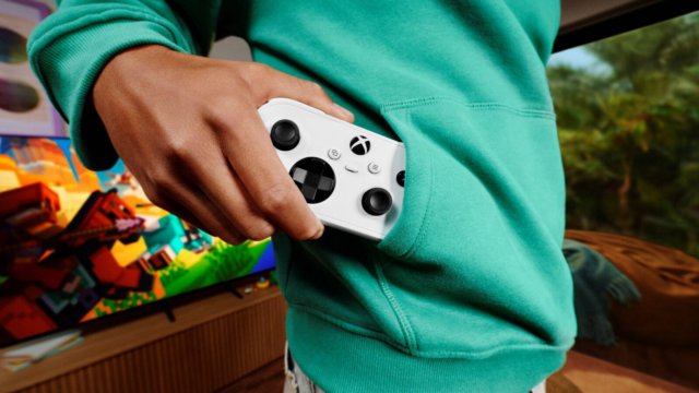 XBOX-Nano-Controller-textless-full-image-resize-163b4cf933e25ff565e2-1600x900-1.jpg